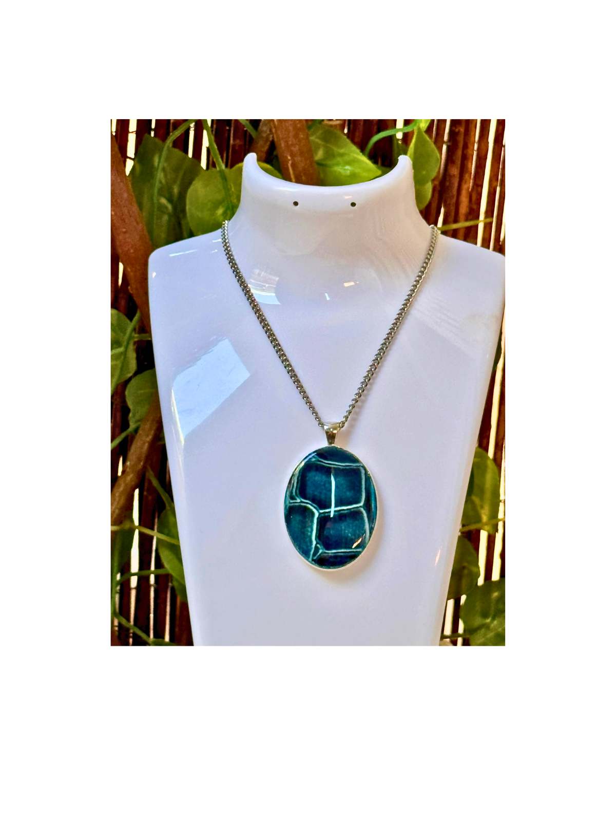 Colgante Ovalado Serpiente