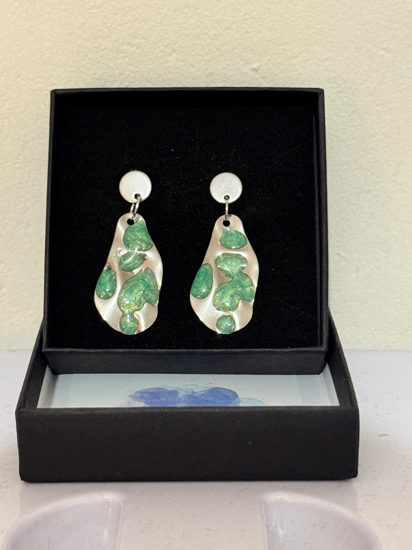 Pendientes hoja acero inoxidable y resina