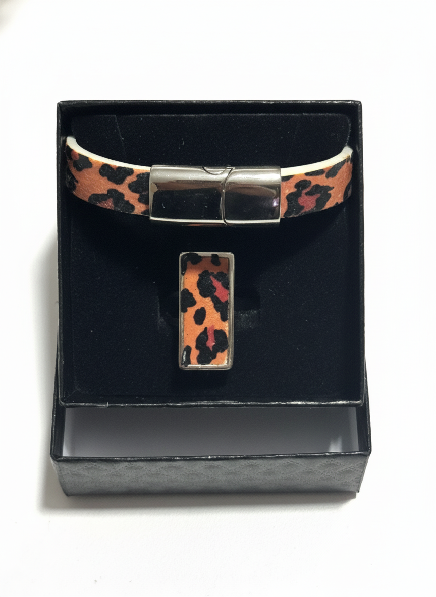 Conjunto pulsera y anillo animal print
