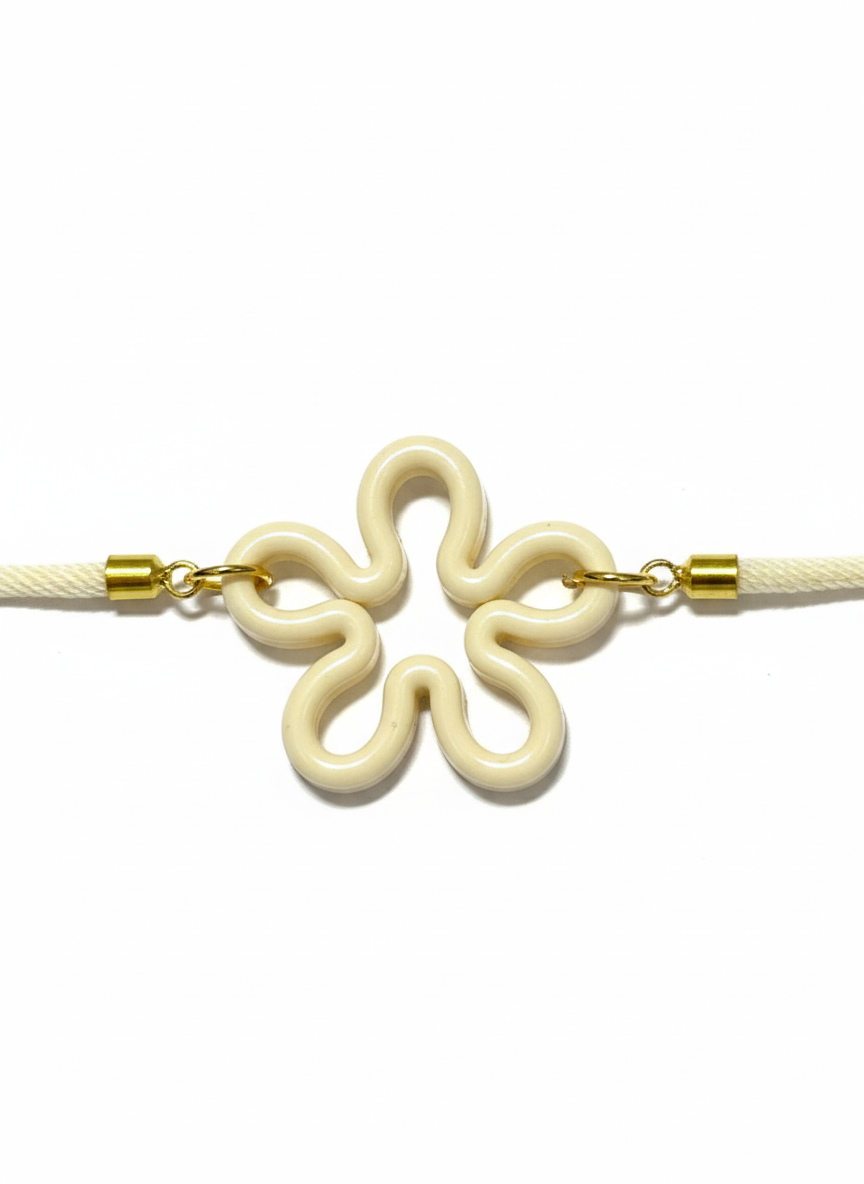 Pulsera flor blanca con cordón