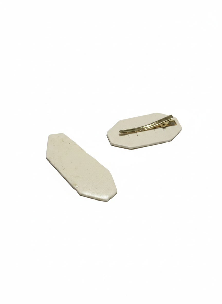 Pinza para el cabello color beige inspiración piel