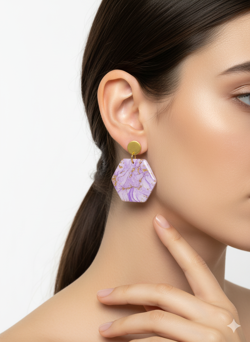 Pendientes hexagonales estampados